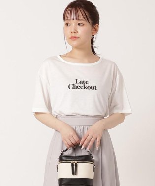 REDYAZEL/Late Checkout プリントTシャツ/505316591