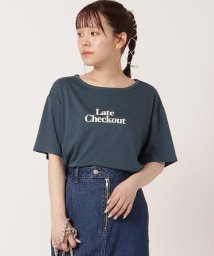 REDYAZEL(レディアゼル)/Late Checkout プリントTシャツ/グリーン