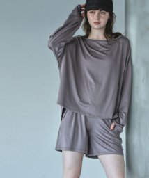 aity(アイティ)/オフショルダー&ショートパンツ 長袖 ラッシュガード 上下セット セットアップ レディース UVカット UPF50+ 接触冷感 吸水速乾 ストレッチ ショートパ/モカ