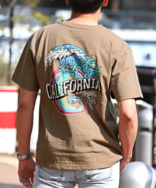 LUXSTYLE(ラグスタイル)/CaliforniaバックイラストプリントTシャツ/ Tシャツ メンズ 半袖 プリントTシャツ ロゴ イラスト サーフ/ベージュ