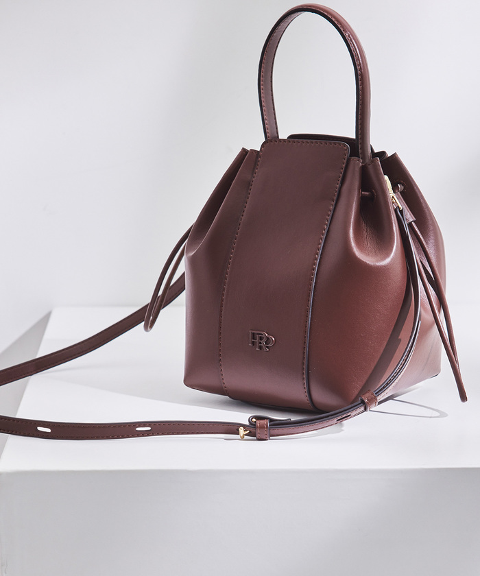ロンドンの革製品ブランド、Sage Brownのバッグ