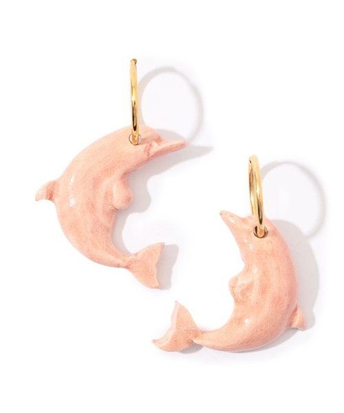 TOMORROWLAND GOODS(TOMORROWLAND GOODS)/LEVENS JEWELS DOLPHIN HOOPS ピアス/31ライトピンク