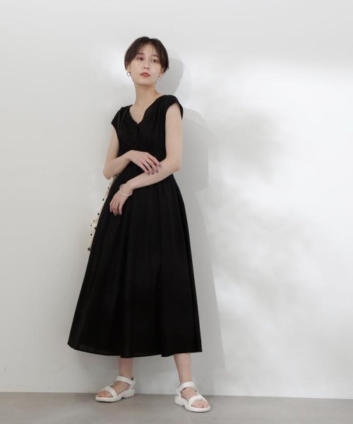 N Natural Beauty Basic(エヌナチュラルビューティベーシック)/Vネックギャザーワンピース《S Size Line》/ブラック