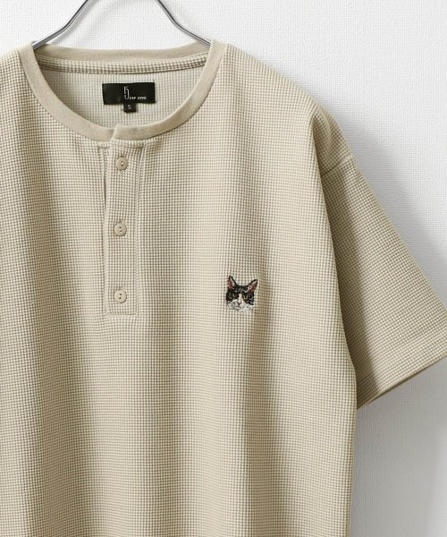 ZIP FIVE(ジップファイブ)/動物刺繍 肉厚ワッフル クルー＆ヘンリー 半袖Tシャツ/ベージュ系3