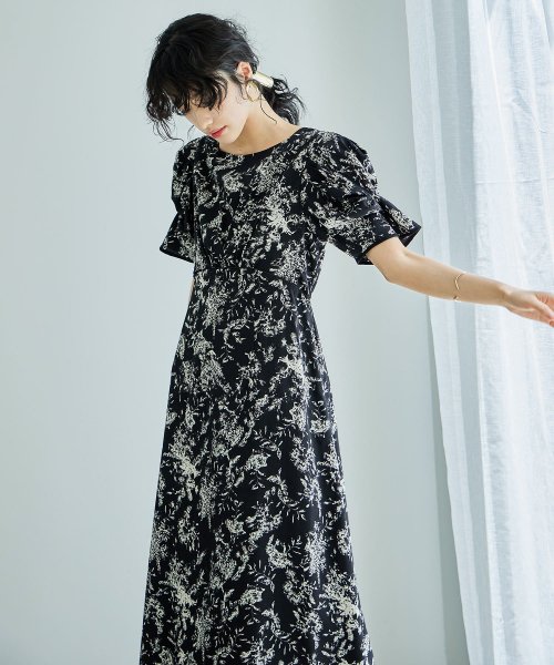 半袖 ワンピース♡発表会♡150㎝ フォーマル 硬 結婚式 ドレス 花柄レース