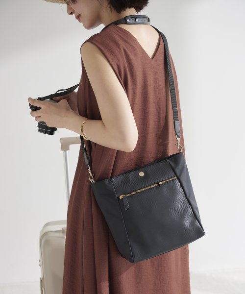 【VERY11月号掲載】【Breath TOPKAPI】RIPPLE TRIPリプルトリップナイロン コンビ ショルダーバッグ トラベル旅行 