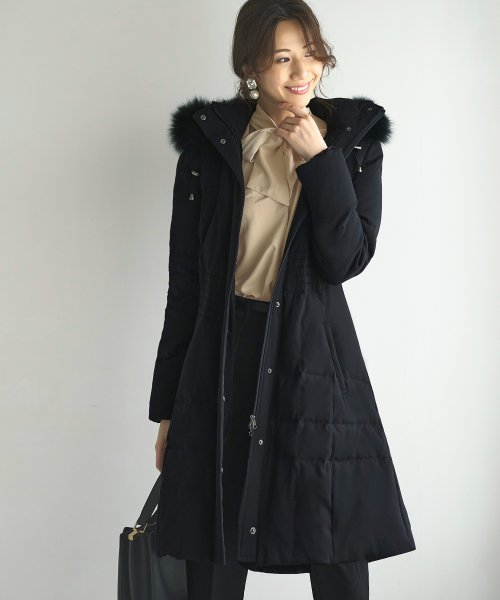 ウエストフィットロングダウンコート「D177」 ポリエステル 100％中　綿 ダウン 80％ フェザー 20％ファー部分 フォックスファー