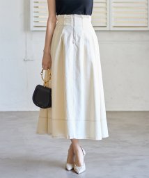 tocco closet(トッコクローゼット)/フロントファスナーステッチ入りコットンタックフレアスカート/Off-white