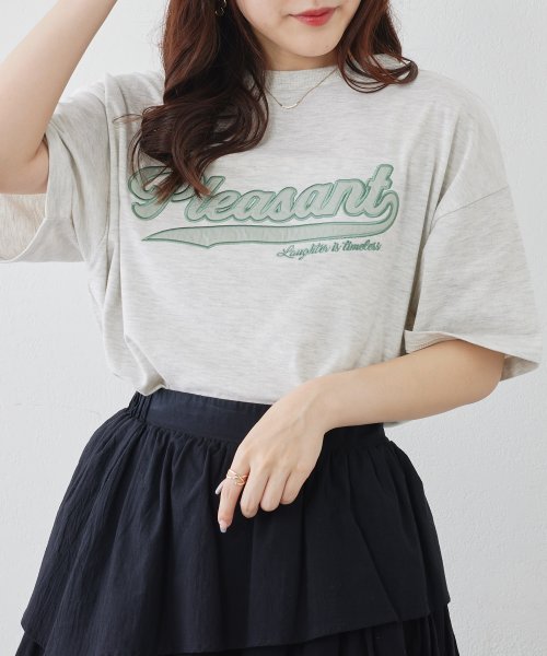 OLIVE des OLIVE(オリーブデオリーブ)/天竺サテンロゴ刺繍後レースアップTシャツ/オートミール