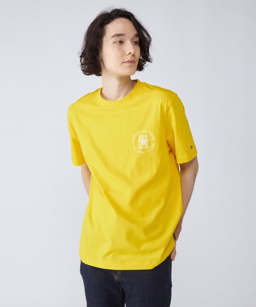 TOMMY HILFIGER(トミーヒルフィガー)/モノグラムインクラウンデルTシャツ/イエロー