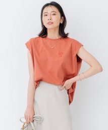 NIJYUSANKU（LARGE SIZE）(２３区（大きいサイズ）)/【洗える】ポイントロゴ Tシャツ/キャメル系