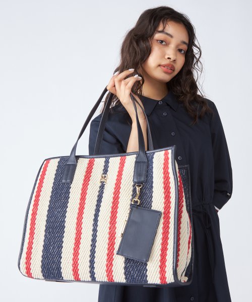 TOMMY HILFIGER(トミーヒルフィガー)/シティサマーキャンバストートバッグ/ネイビー系