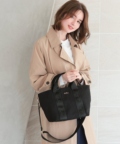 新品未使用（再値下げしました） 高級感あるショルダーバッグ  