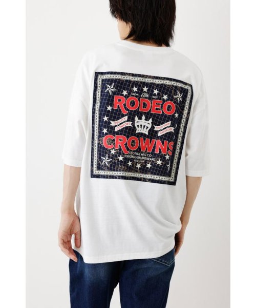 RODEO CROWNS WIDE BOWL(ロデオクラウンズワイドボウル)/メンズレトロバンダナパッチTシャツ/O/WHT1