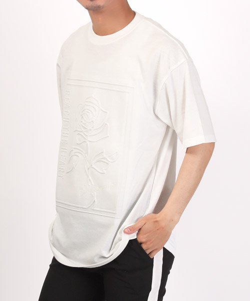 LUXSTYLE(ラグスタイル)/エンボスローズ柄半袖Tシャツ/Tシャツ エンボス 加工 半袖 薔薇 刺繍/ホワイト