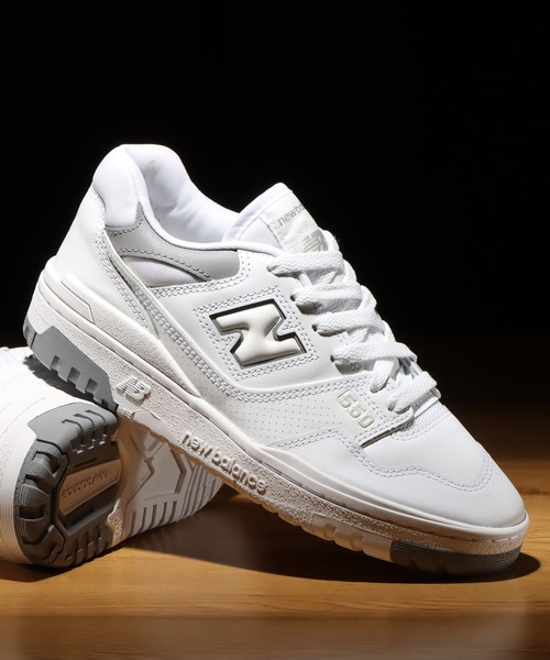 24 新品　BB550SWA New Balance ニューバランス　スニーカー