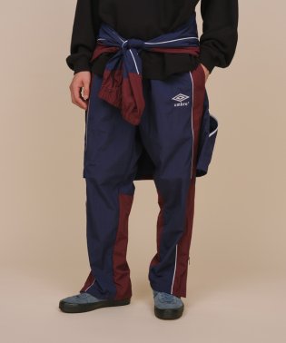 ADAM ET ROPE'/《別注》【UMBRO】TRACK PANTS/505421760