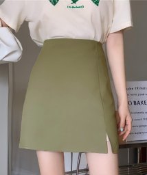 Amulet(アミュレット)/ミニスリットスカート 春 夏服 秋 韓国ファッション 10代 20代 30代 ショート 無地 ミニ丈 レディース おしゃれ タイトミニスカート/グリーン