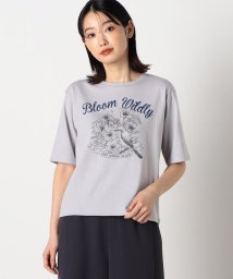 COMME CA ISM (コムサイズム（レディス）)/ヴィンテージ風　５分袖プリントＴシャツ/ライトグレー