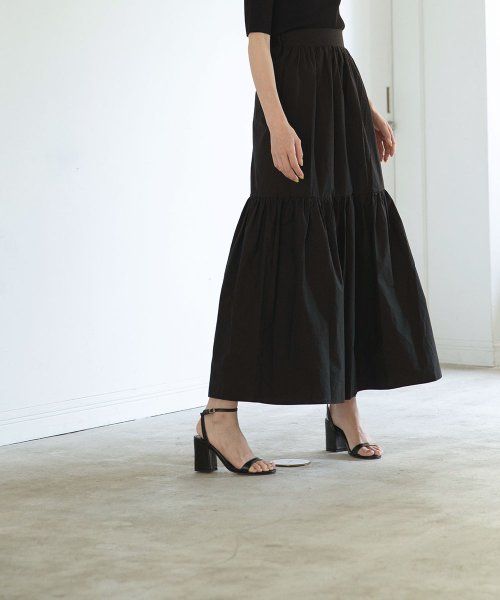 marjour(マージュール)/MONOTONE TIERED SKIRT/ブラック系1