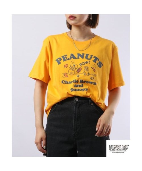  PEANUTS( ピーナッツ)/スヌーピー  Tシャツ トップスチャーリーブラウン 半袖 プリント SNOOPY PEANUTS/ライトオレンジ