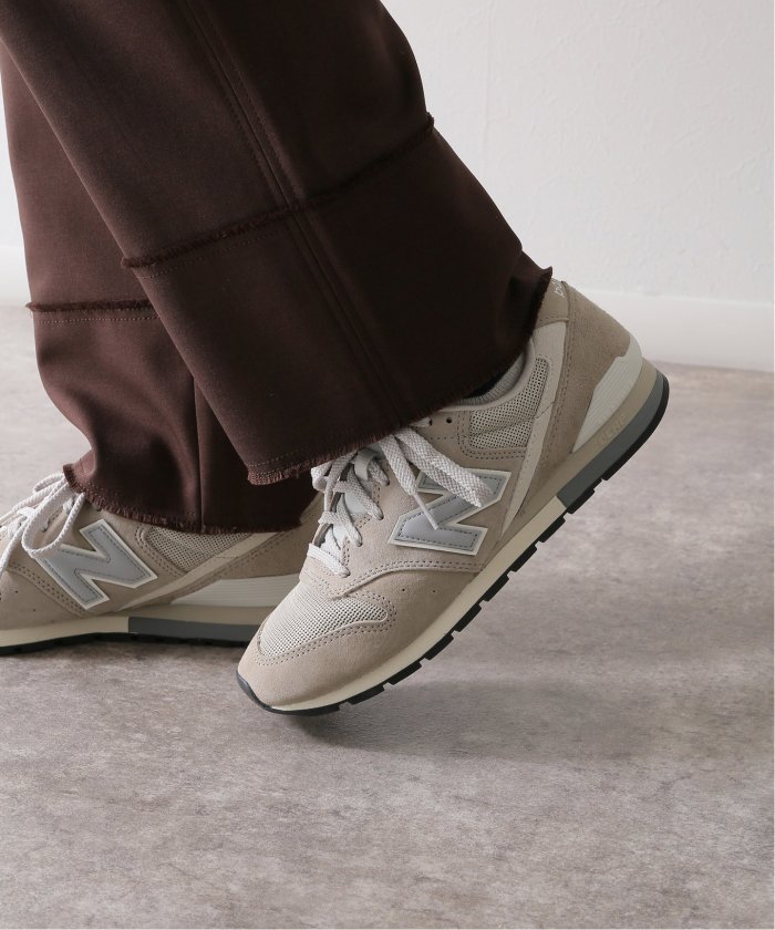 美品 ニューバランス new balance スニーカー レディース 24.5