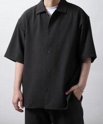 Chillfar(チルファー)/ポリ2WAYストレッチレギュラーカラー半袖シャツ/ブラック