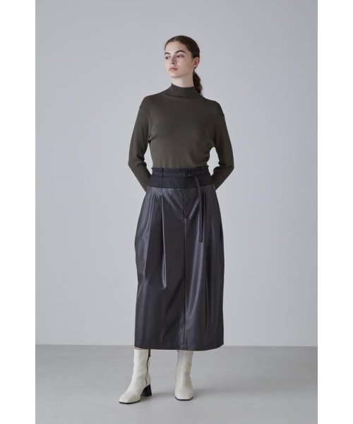 フェイクレザースカート 