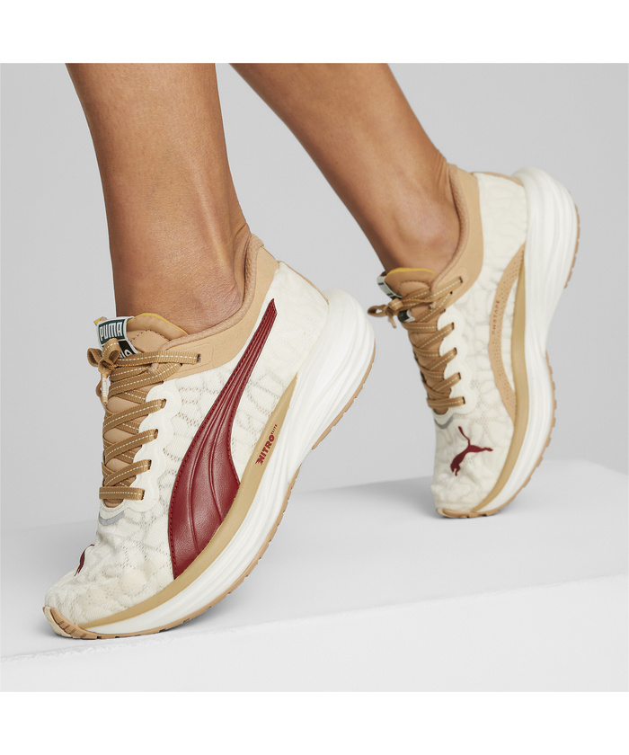 ウィメンズ PUMA x CIELE ディヴィエイト ニトロ 2 ランニングシューズ