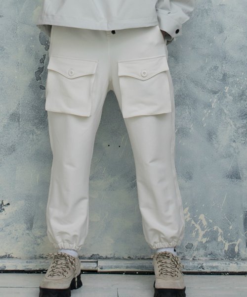 S'more(スモア)/【 S'more / WATER REPELLING STRETCH PARACHUTE PANTS 】 撥水加工パンツ/ホワイト