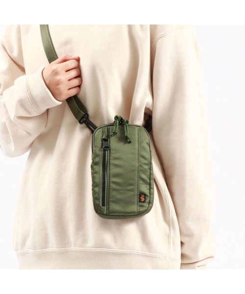 ALPHA INDUSTRIES(アルファインダストリーズ)/アルファインダストリーズ ショルダーバッグ ALPHA INDUSTRIES Flight Nylon GADGET POUCH ショルダー TZ1126/グリーン