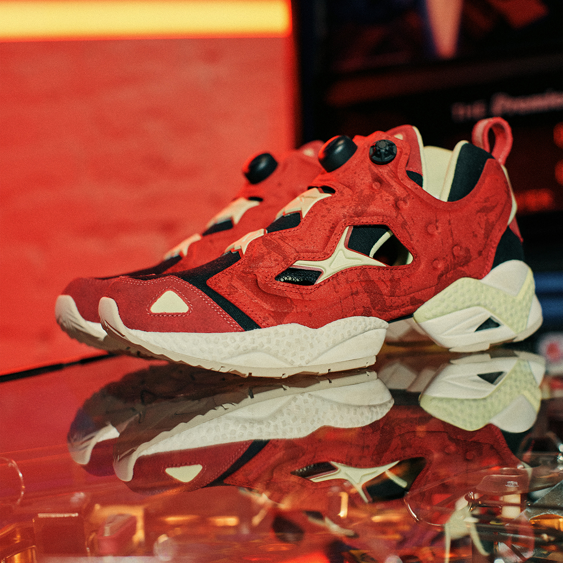 Reebok リーボック インスタポンプフューリー　ベクターマーク