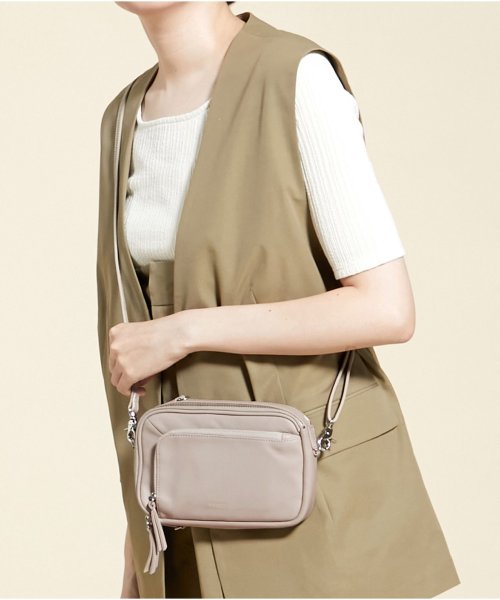 イタリアンシープ多機能ポシェット 色移り注意