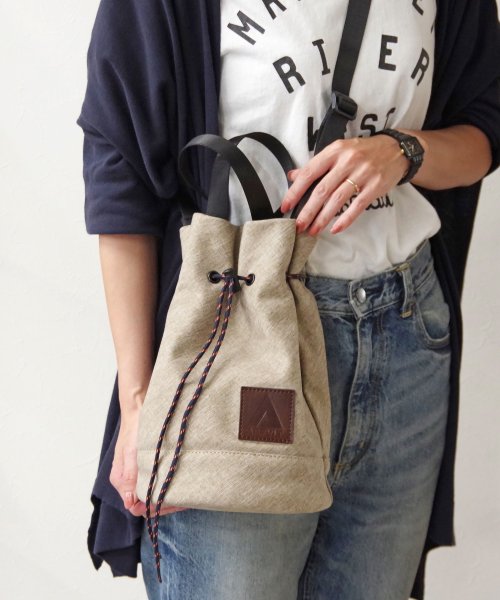 ASFVLT(アスファルト)/巾着2WAYバッグ DRAWSTRING SHOULDER BAG/ベージュ