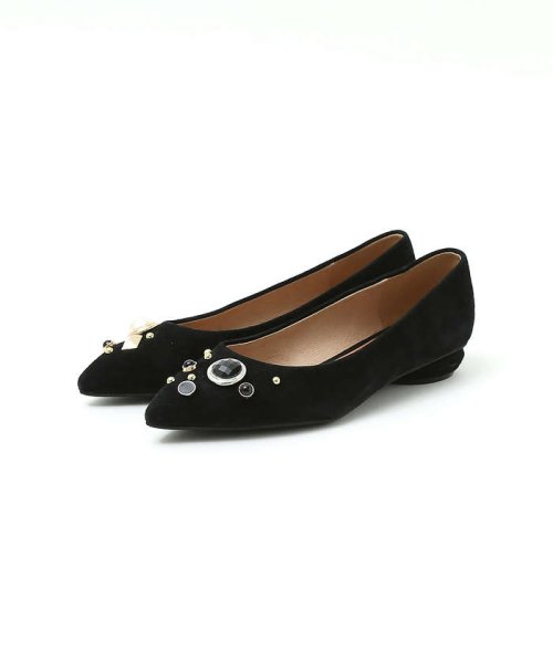 アシンメトリービジューフラットパンプス 商品説明左右アシンメトリーに配置されたビジューが他にはない特別感のある、レディライクな新作パンプス。ビジューパーツはブラックをベースにして、大人っ N1425634588(11011円)