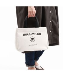 mila milan(ミラ・ミラン)/ミラ・ミラン トートバッグ mila milan コルソ ミニトートバッグ ファスナー付き 横 B5 軽量 底鋲 自立型 防水 PVC ロゴ 旅行 250501/ホワイト