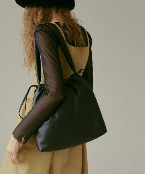 【EFOLE】フェイクレザー パデット ドローストリング トート バッグ 人気・おすすめ｜売れ筋商品・話題商品におすすめ 品質チェック済み 安心配送 今月のおすすめ