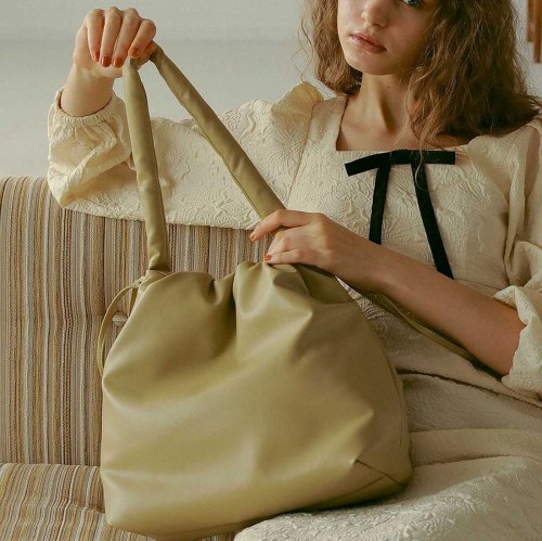 【EFOLE】フェイクレザー パデット ドローストリング トート バッグ 人気・おすすめ｜売れ筋商品・話題商品におすすめ 品質チェック済み 安心配送 今月のおすすめ