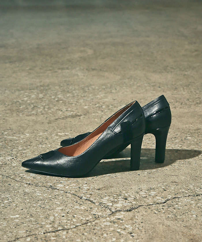 AuBANNISTER ポインテッドパッチワーク8cmヒールパンプス ブラック 35 AuBANNISTER ポインテッドパッチワーク8cmヒールパンプス ブラック 35