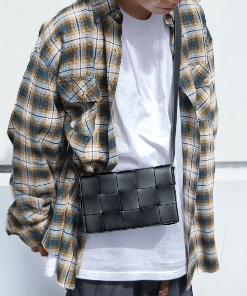 BOTTEGA VENETA ボッテガヴェネタ CASSETTE カセット イントレチャート  