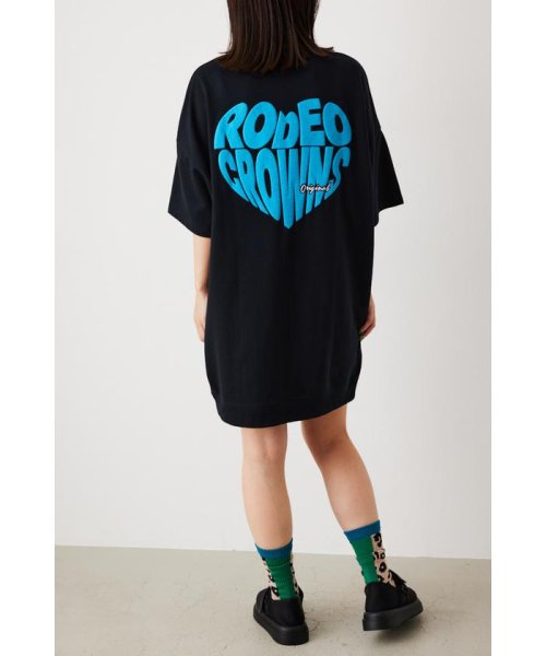 RODEO CROWNS WIDE BOWL(ロデオクラウンズワイドボウル)/Heart logo BY半袖ワンピース/BLK