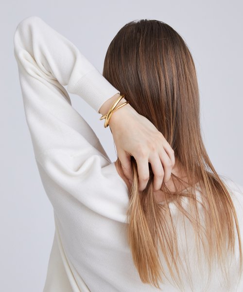 【GABRIELA ARTIGAS/ガブリエラアルティガス】ツイステッドバングル GABRIELA アルティガス