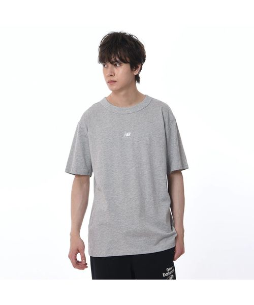 NB ATHLETICS グラフィック ショートスリーブTシャツ