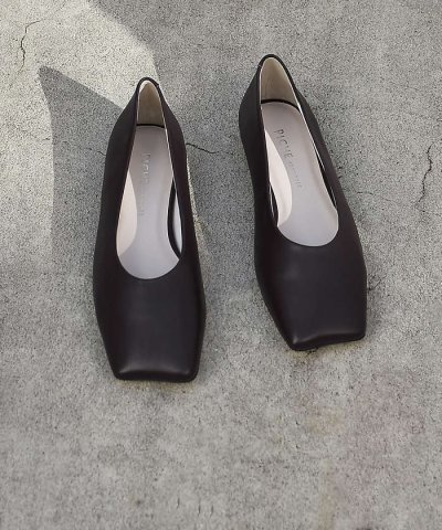 【LAROUTE】オブリークトゥフラットパンプス