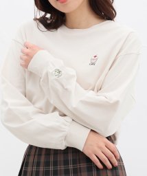 Honeys(ハニーズ)/モチーフ刺繍Ｔシャツ/ライトベージュ