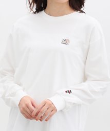 Honeys(ハニーズ)/モチーフ刺繍Ｔシャツ/オフホワイト