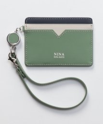  NINA NINA RICCI(ニナ・ニナ　リッチ)/リール付きパスケース【タングラムパース】/グリーン
