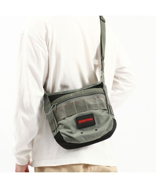日本正規品 ブリーフィング ショルダーバッグ BRIEFING DAY TRIPPER S 