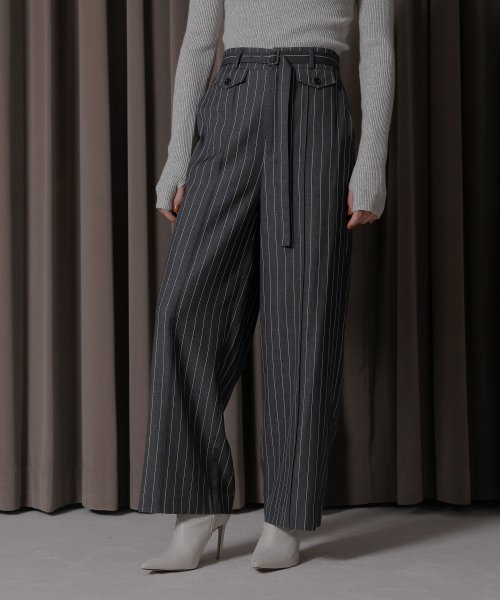 MIELI INVARIANT(ミエリ インヴァリアント)/Pinstripe Belt Slacks/グレー