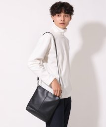 a.v.v (MEN)/ショルダーバッグ【ドコデモBAGシリーズ】/505443873